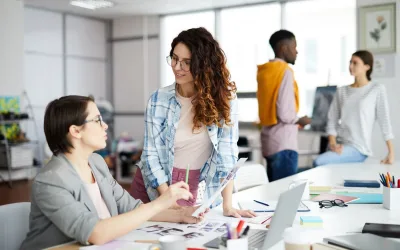 Profesionales de la edición vistos de perfil